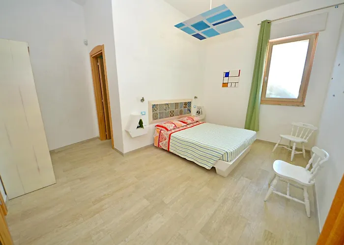 Casa Mondrian - Comfort E Design Con Piscina Privata Tiggiano
