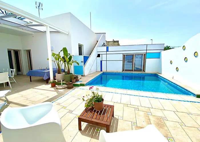 Casa Mondrian - Comfort E Design Con Piscina Privata Tiggiano